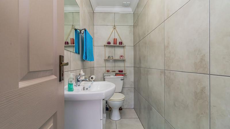 3 Bedroom Property for Sale in Twee Kuilen Western Cape